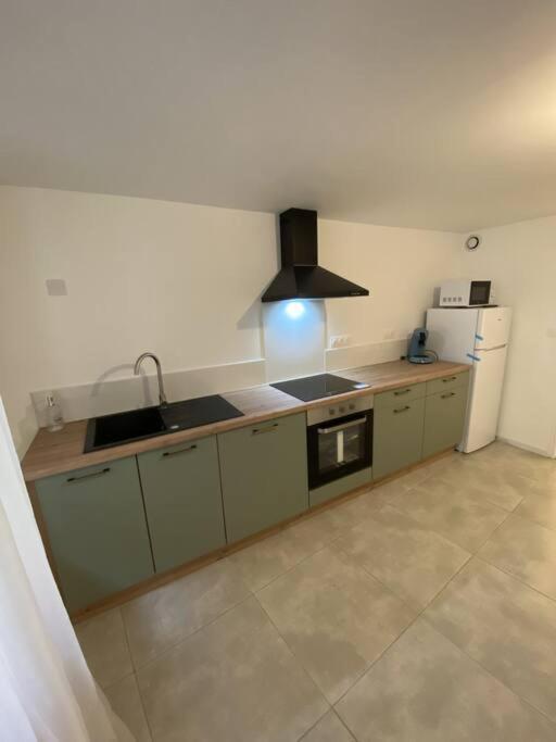 Maison Village Renovee Equipee Appartamento *